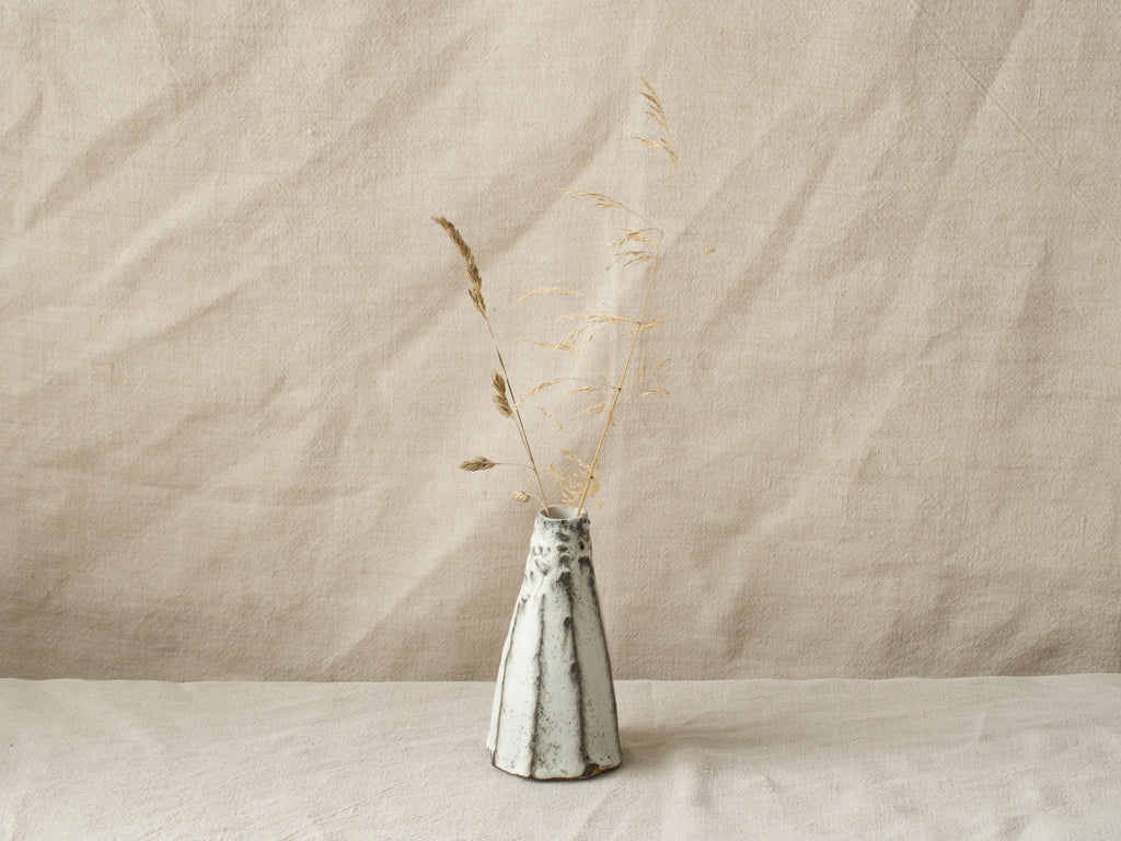 Mountain Faceted Vase Q5